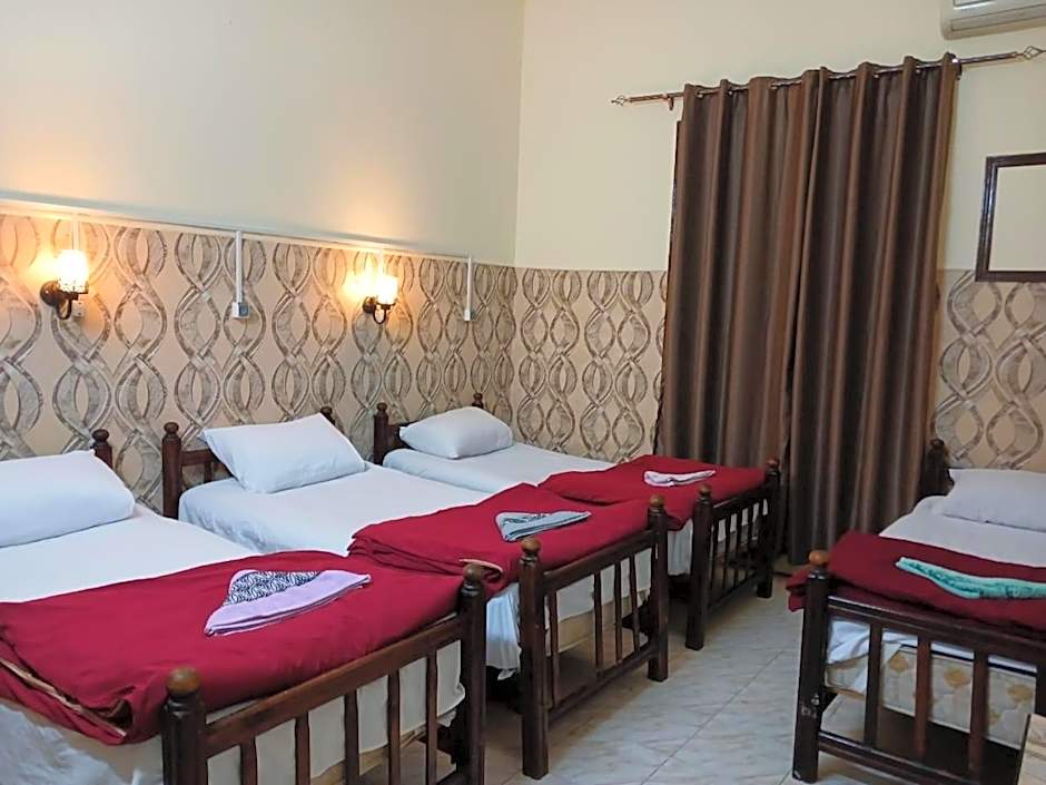 New Palace Hotel