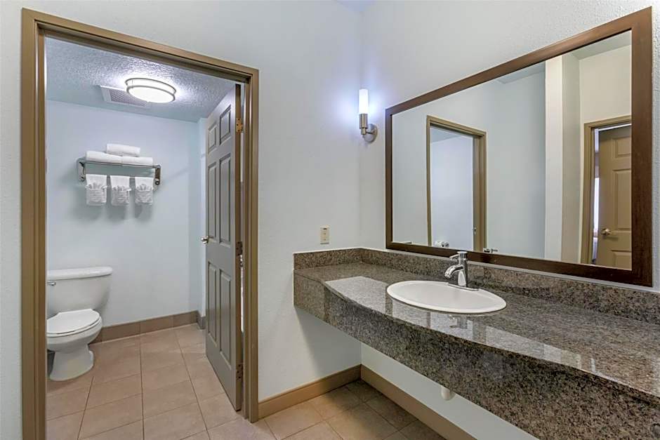 Best Western Plus Gallup Inn & Suites