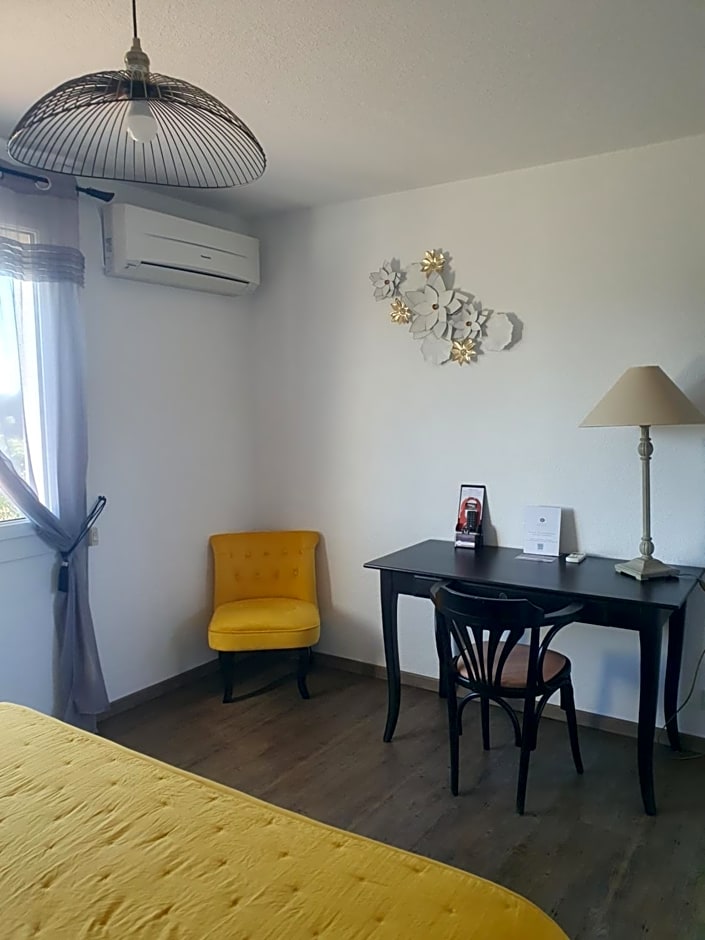 Le Mas des Quintrands Manosque - Motel de charme