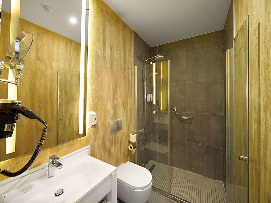 Ibis Istanbul Airport