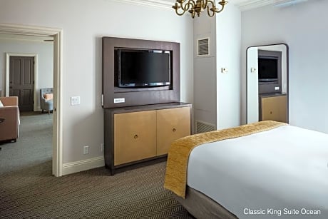 Classic King Suite with Ocean View