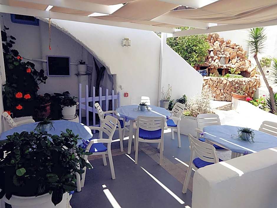 Porto Sikinos Hotel