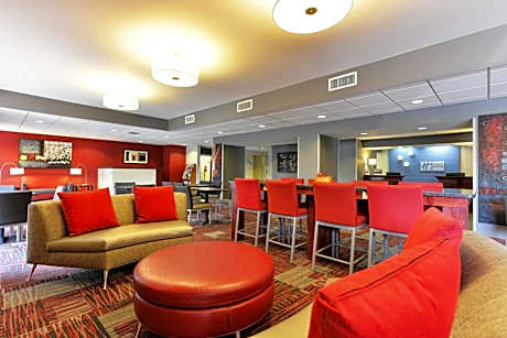 Holiday Inn Express Painted Post By IHG