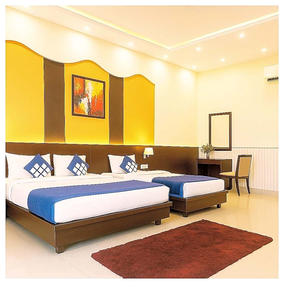 Goroomgo New Ashiyana Palace Near Railway Station Varanasi