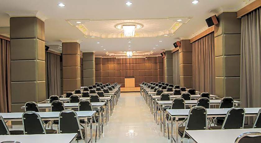 Leelawadee Grand Hotel