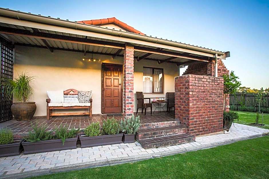Out of Bounds Self-Catering Lodge