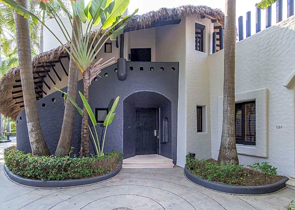 Thompson Zihuatanejo, A Beach Resort by Hyatt