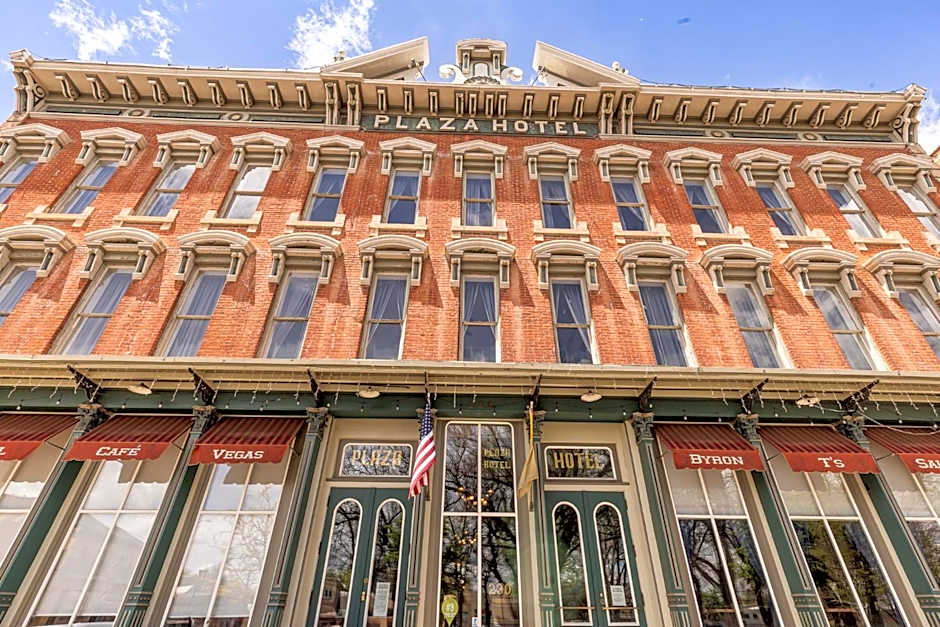 Historic Plaza Hotel