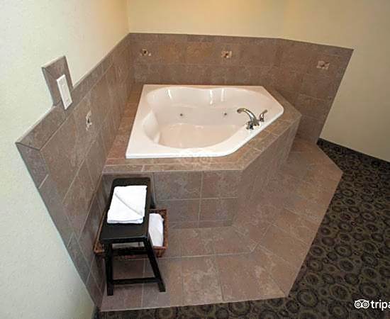 La Quinta Inn & Suites by Wyndham Las Vegas Airport South