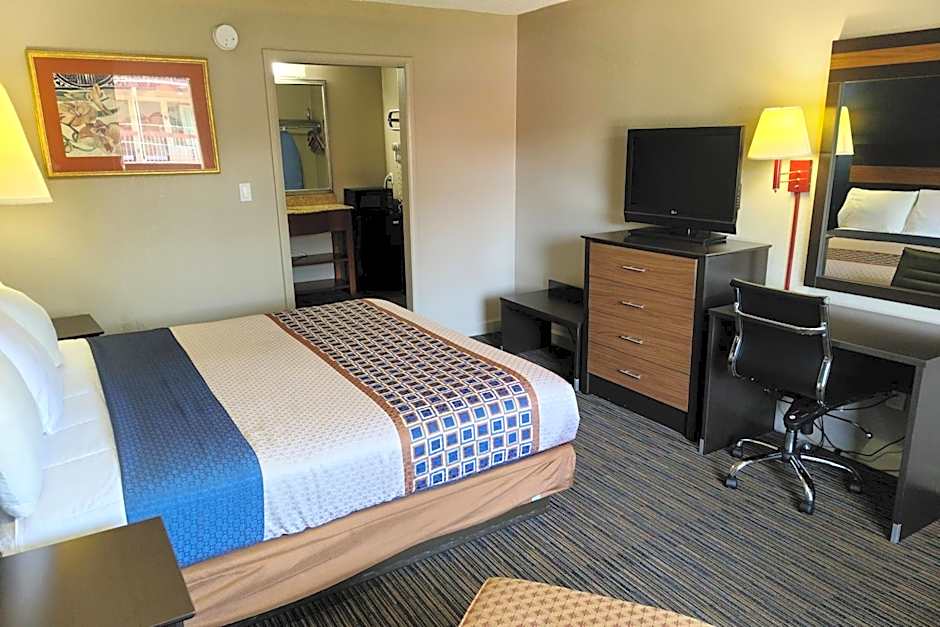 Travelodge by Wyndham Williamsburg Colonial Area