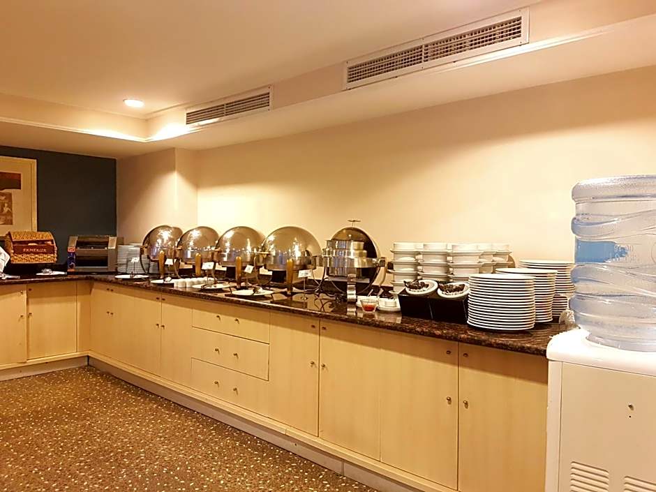 Jura Hotels Mavi Sürmeli Adana