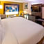 Holiday Inn Express & Suites Chicago West - St Charles By IHG