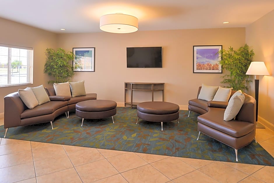 Candlewood Suites Bloomington-Normal