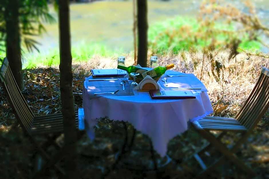 Esikar Gardens Hotel