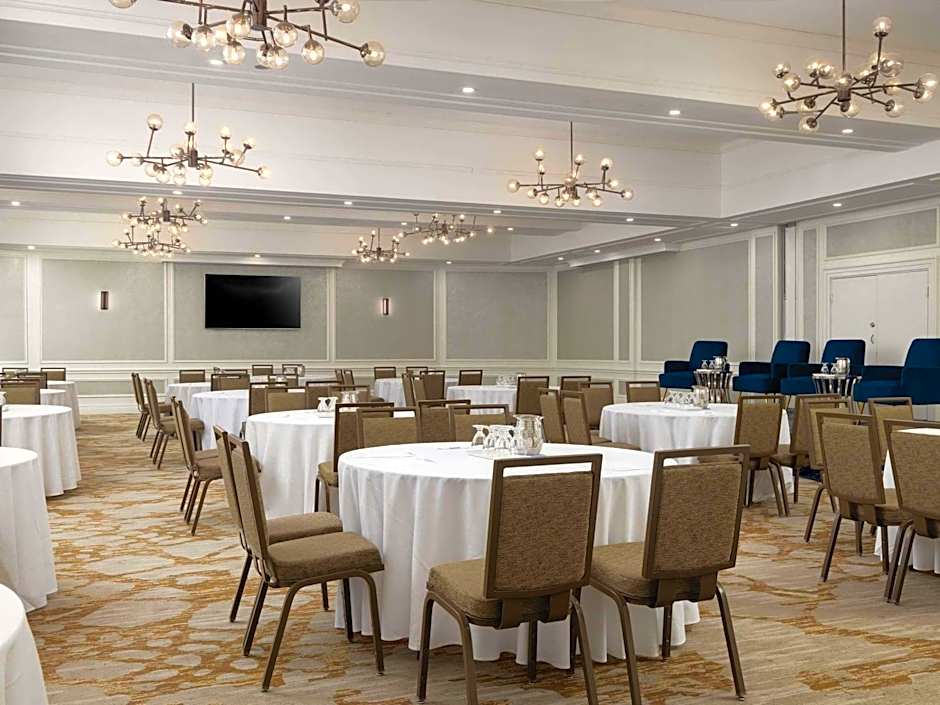 The Novotel Toronto Center Hotel