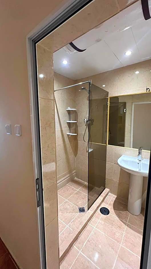 Family Hotel ADIA BLUE