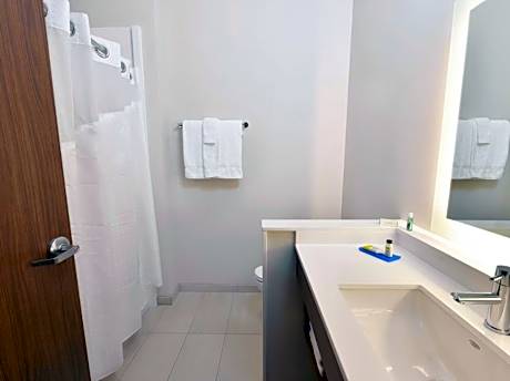 2 Queen Beds Standard