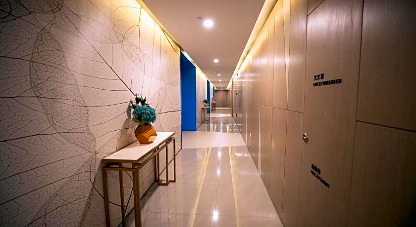 Holiday Inn Express Yingkou Onelong Plaza By IHG