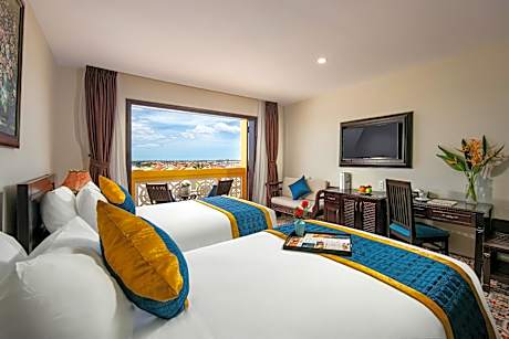 Superior Double/Twin With Window