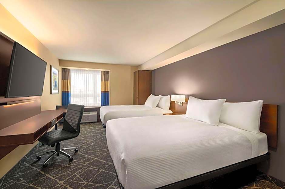 Microtel Inn & Suites by Wyndham Aurora