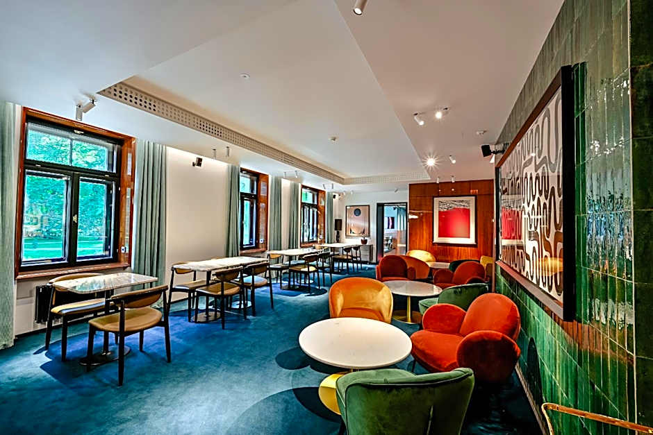 A22 Hotel