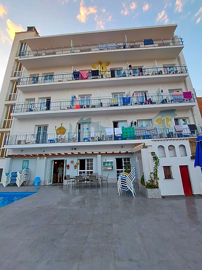 Hotel Mediterrani Express