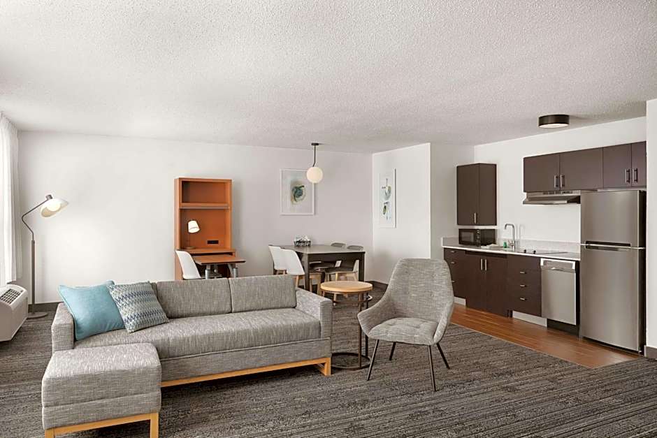 TownePlace Suites by Marriott Chicago Naperville