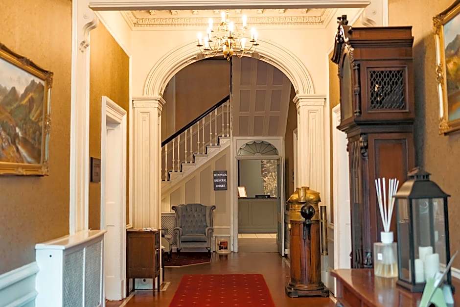 Farington Lodge Hotel