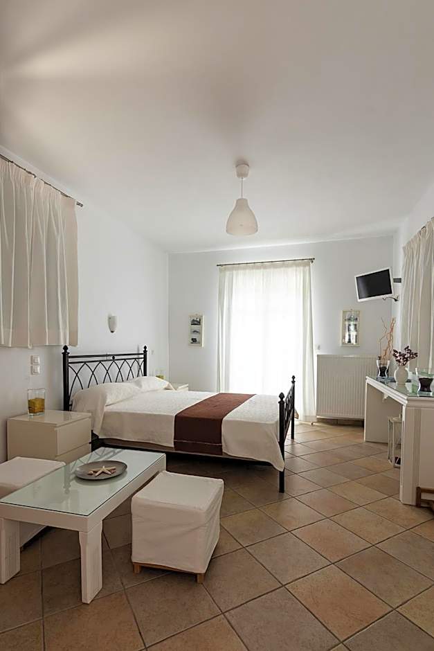 Foto 1 di 15 di 1 Double Bed or 2 Beds, Balcony