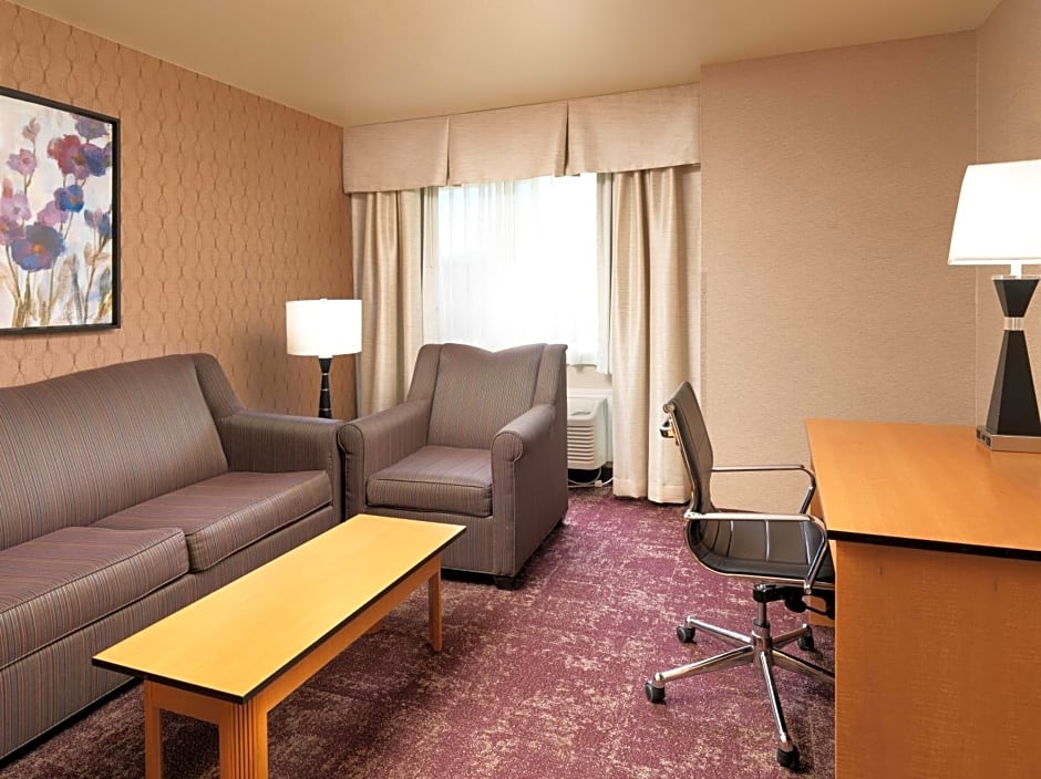 Crystal Inn Hotel & Suites - West Valley City