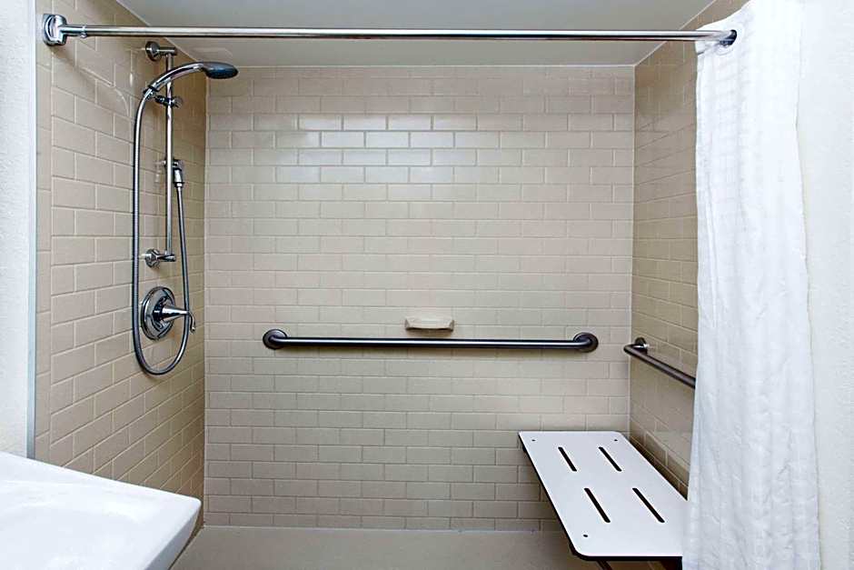 Sonesta Simply Suites Dallas Las Colinas