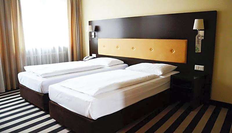 Bristol Hotel