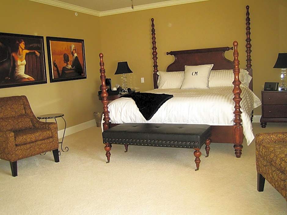 Crown Mansion Boutique Hotel & Villas