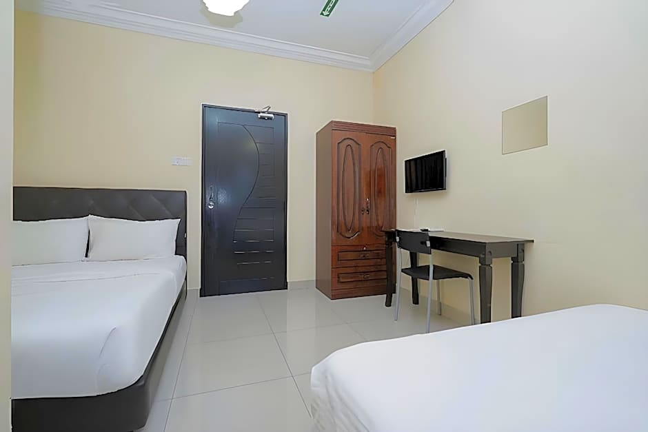 M S Hotel, Tengku Kelana KTM Klang