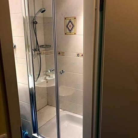 Standard Twin Room with Garden View