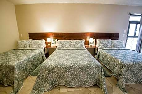 Comfort Triple Room with Shower