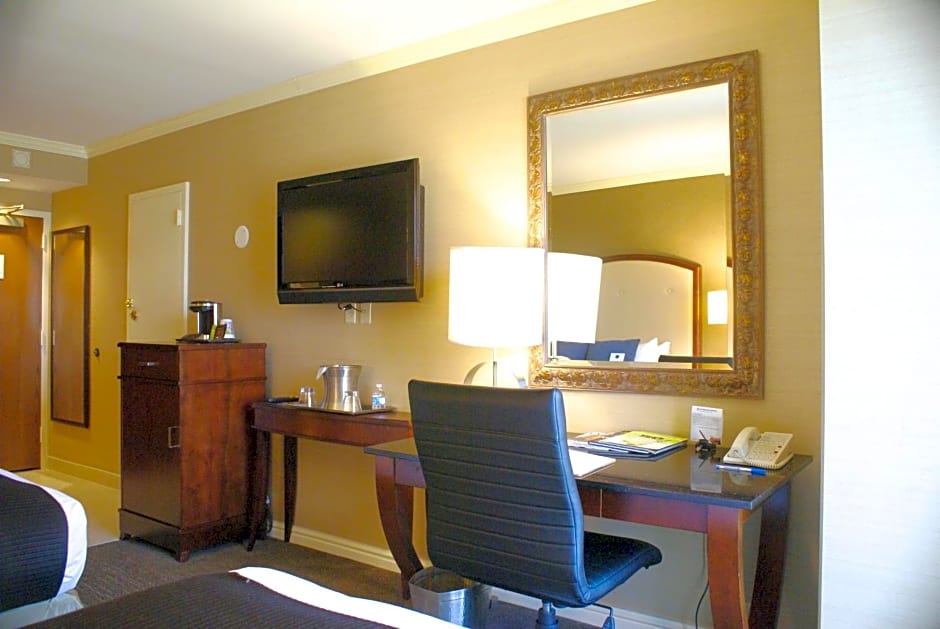 Wyndham Grand Pittsburgh