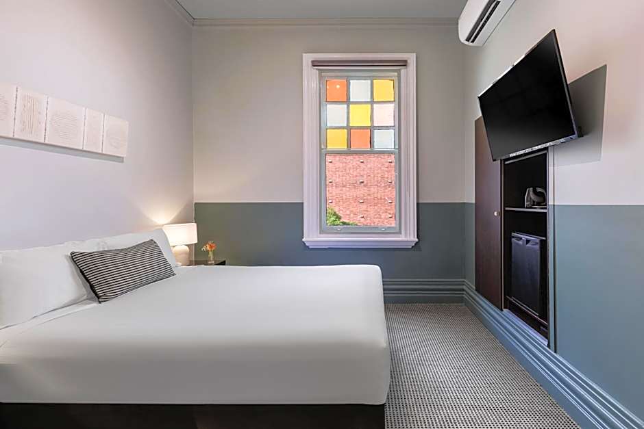 Vulcan Hotel Sydney