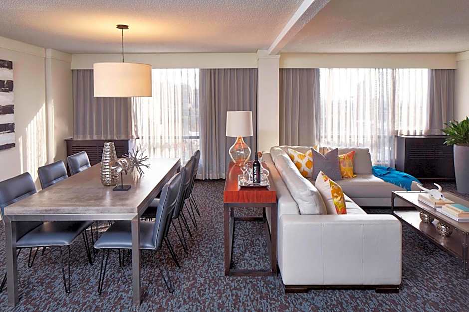 Renaissance Asheville Downtown Hotel