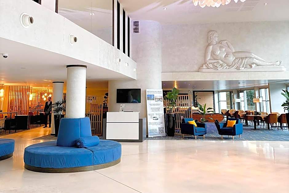 Clarion Paris CDG Airport