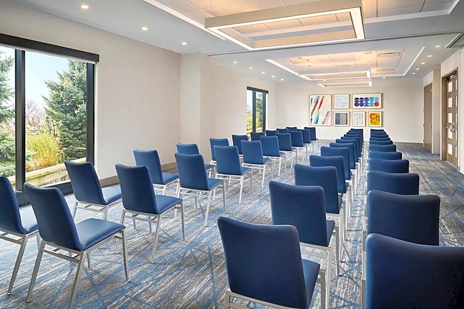 Holiday Inn Express Hamilton Upper James By IHG