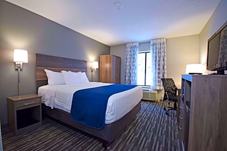 Queen Room - Mobility Access/Non-Smoking