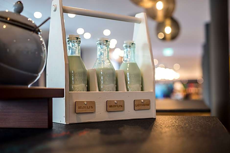 Holiday Inn - the niu, Saddle Furth by IHG