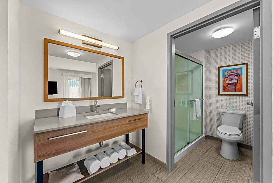Hampton Inn & Suites Philadelphia/Bensalem