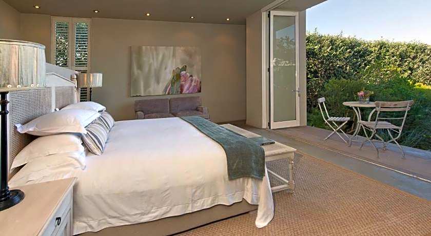 Mosselberg On Grotto Beach Boutique Villa