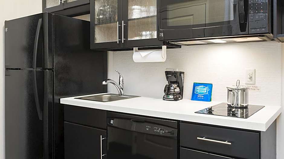 Candlewood Suites Grove City - Outlet Center By IHG