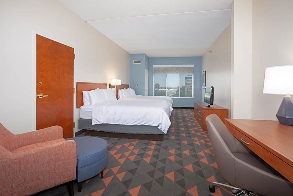 Holiday Inn & Suites Goodyear - West Phoenix Area By IHG