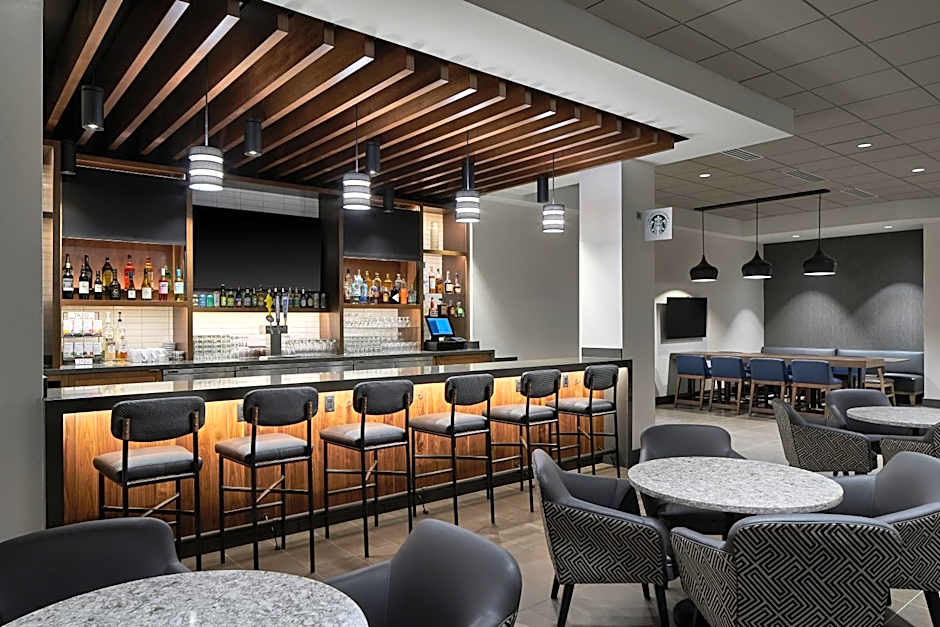 Hyatt Place Wilmington Riverfront