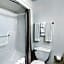 Studio 6-East Brunswick, NJ - NYC Area