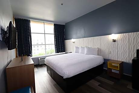 King Room - Non-Smoking